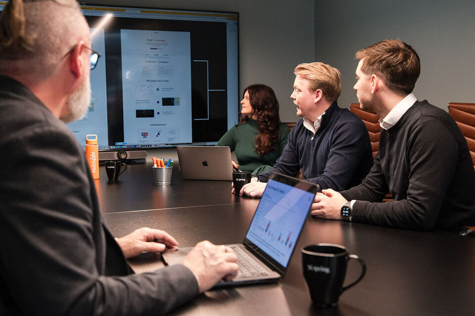 Growth as a Service vs byrå: hva er forskjellen – egentlig?